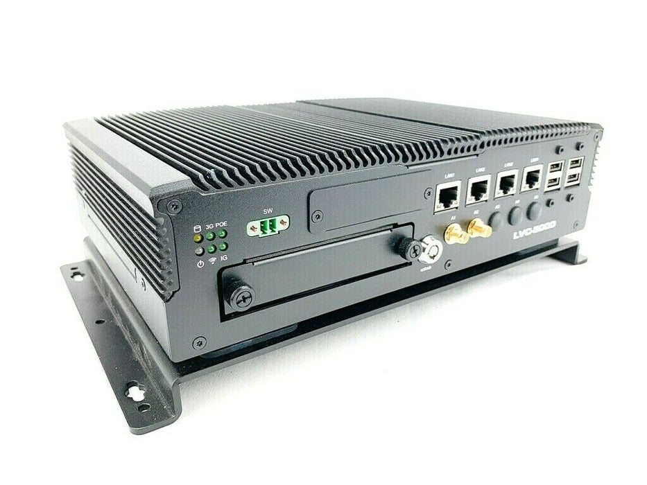 Lanner LVC-5000-B3 Industrial Computer Built-In PoE  SSD  i7