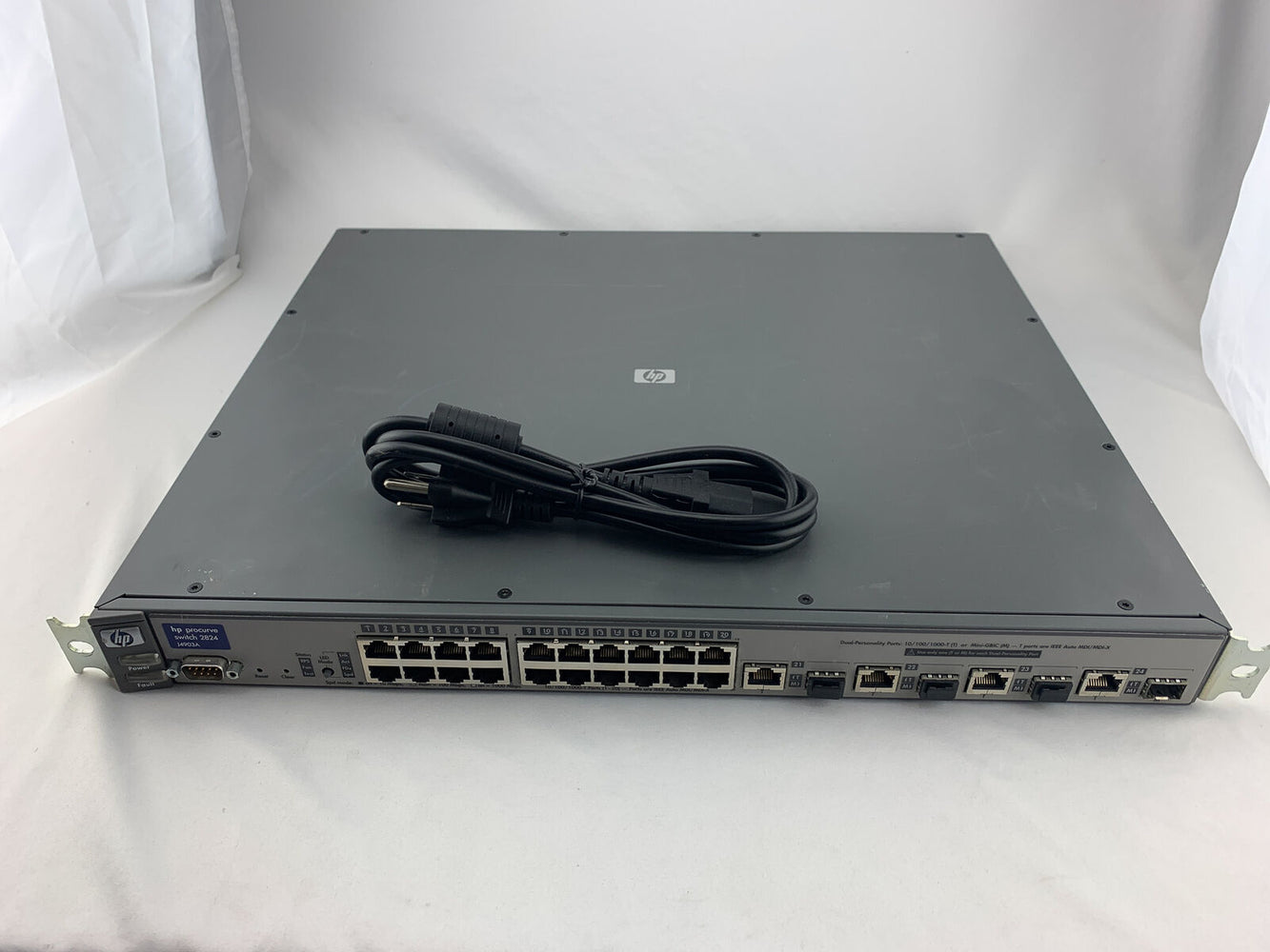 HP Procurve 2824 J4903A Network Switch