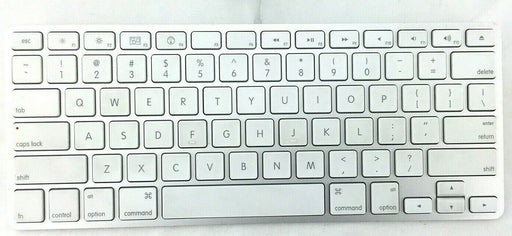 Apple A1242 Compact Wired USB Slim Keyboard MB110LL/A White Quiet Keys A Grade